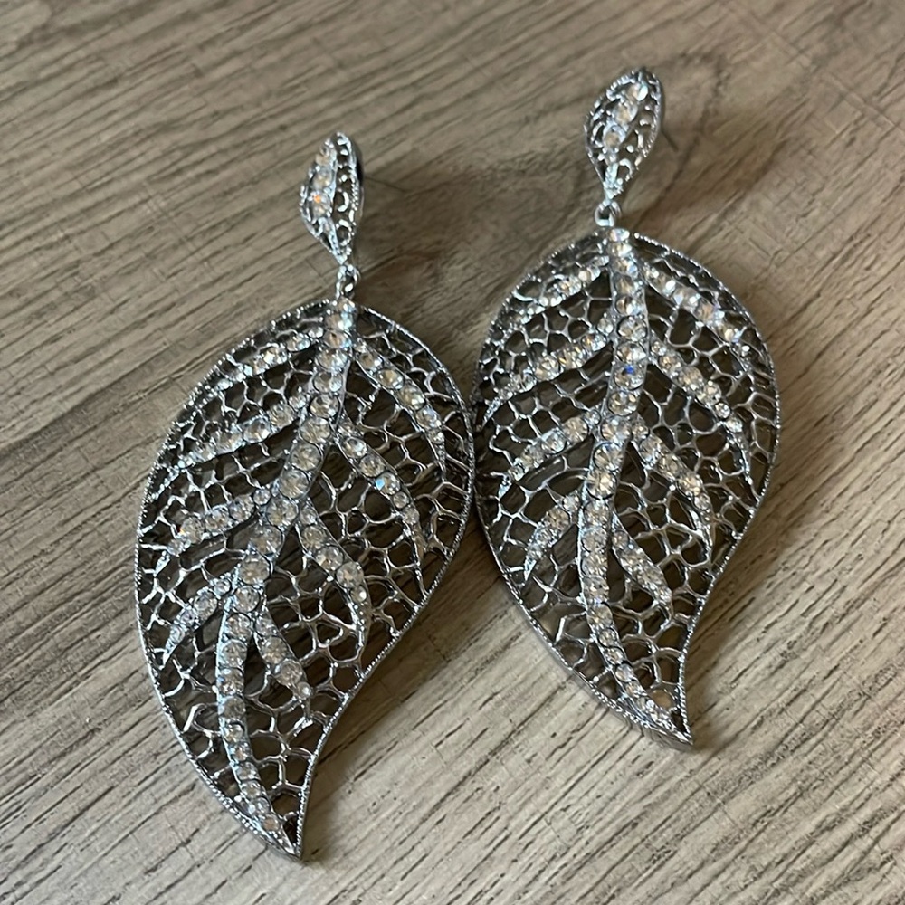 Leaf chandelier earrings